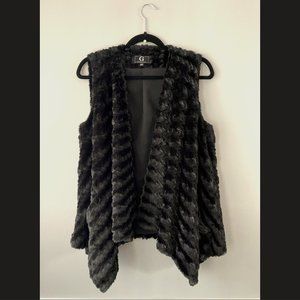 G by Giuliana Faux Fur Back Vest